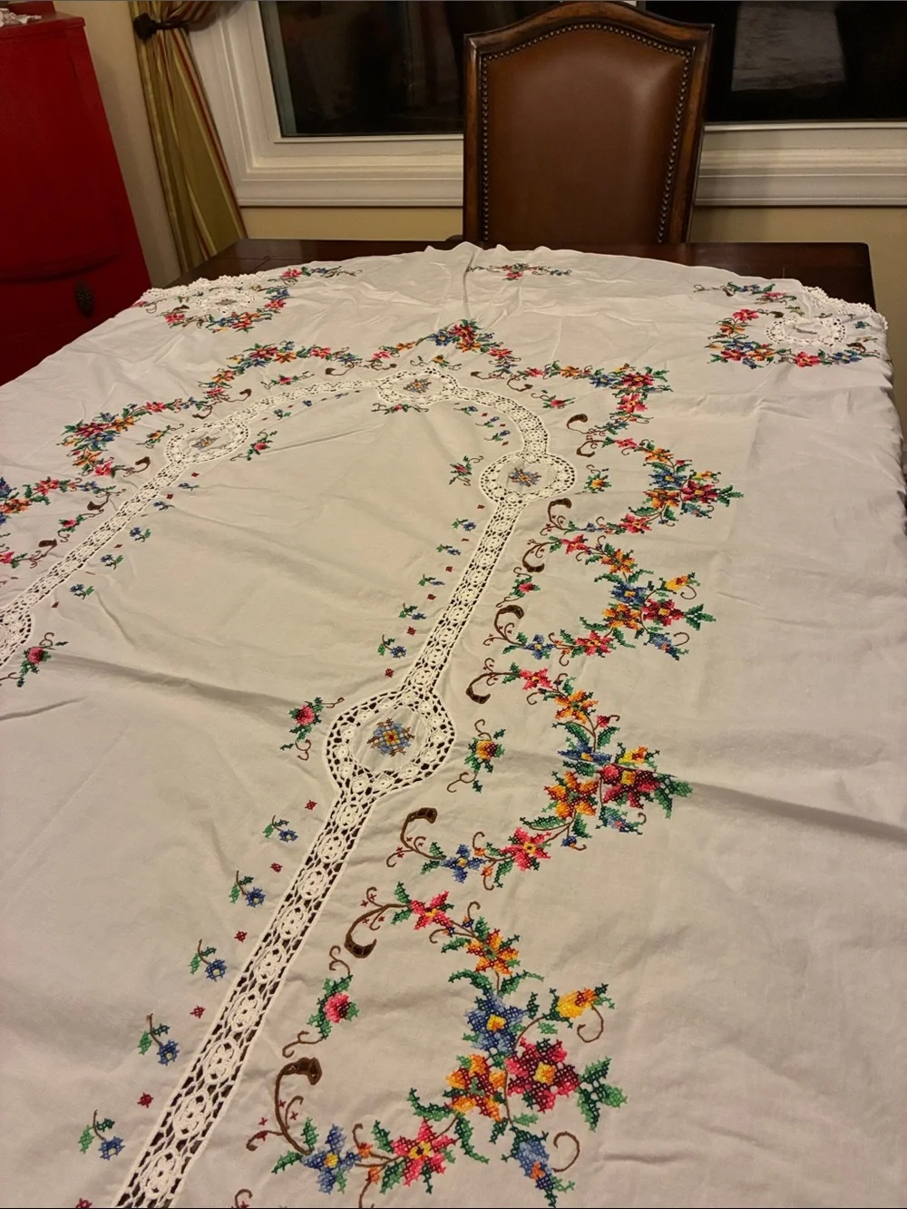 White Embroidered Floral Tablecloth - Multicolor Accents with 11 napkins